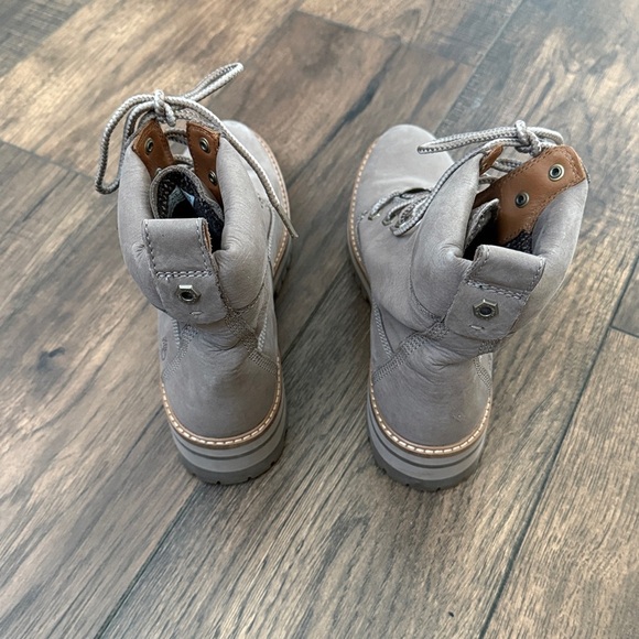 Timberland women’s COURMAYEUR VALLEY BOOTS Size 10 - Picture 12 of 12